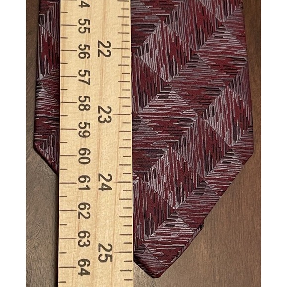 Gianfranco Valentino Italy Hand Made 100% Silk Men’s Neck Tie Made In Canada - Picture 5 of 9